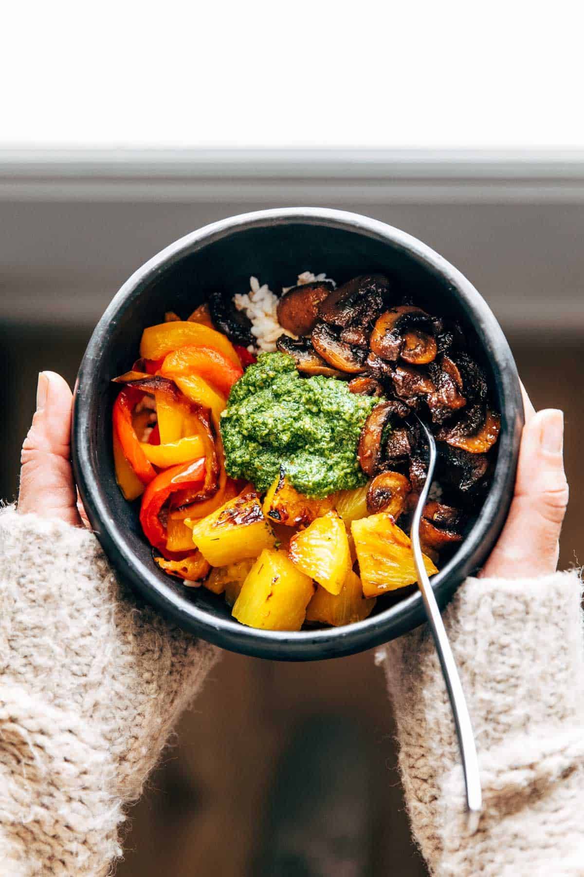 Mushrooms bowls with kale pesto.